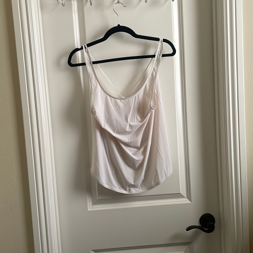 Lululemon flowy tank
